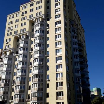 Макіївська вул., 10-А