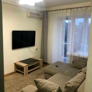 Сдаётся 2-х комнатная квартира ул. Сичеславская Набережная