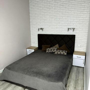 Велика Кільцева вул., 9