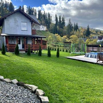 Котедж Славсько «Хата в Карпатах»