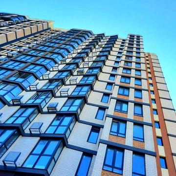 Продам 3-х ком квартиру. Пентхаус. В Центре.