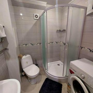 Здам 1 кімнатну квартиру піски світло не вимикають