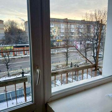 2-к квартира біля Критого ринку та Дендропарку.