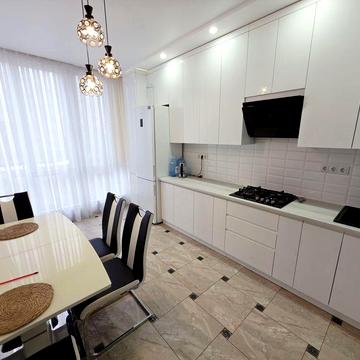 Простра 2 кімнатна НОВОБУДОВА. Сучасний ремонт