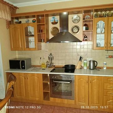 Академіка Булаховського вул., 5-Д