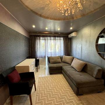 Свет не откл!Двушка в центре по Соборности!Берем с маленькой собачкой!