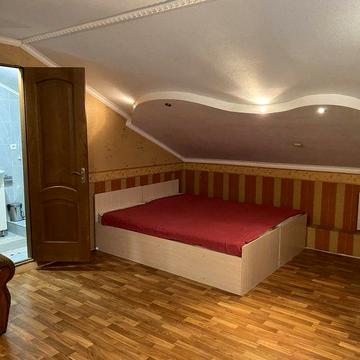 Оренда смарт квартири в приватному секторі