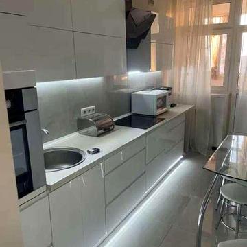 Петра Калнишевського вул. (Михайла Майорова), 7