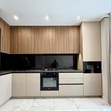 Степана Бандери вул., 77-Б