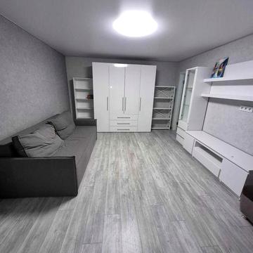 Сдам 1 - но комнатную квартиру в Центре по Первомайской