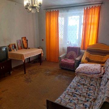 трикімнатна квартира