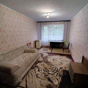 2-кімн квартира на оренду. Нахімова 24.  Це 1 участок