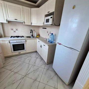 Продам 2 кімн. квартиру в ЦЕНТРІ . 3/5 цегл. РЕМОНТ. 55000