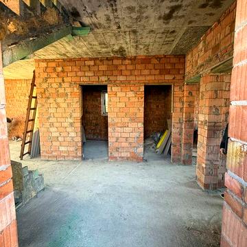 Якісний новий будинок з цегли в Білий Церкві