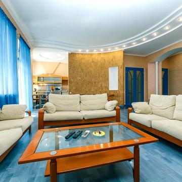 Лютеранська вул., 8