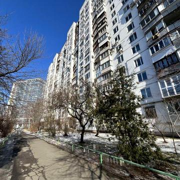 Продаж 2 кімнатн. квартири м.Дарниця, вул. Князя Романа Мстиславича 18