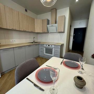 Однокімнатна квартира в Бучі, в центрі міста! Гащове опалення!