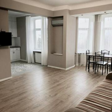 Повітряних Сил просп. (Повітрофлотський), 25