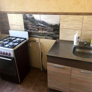 Від власника, здам без  ріелторов   2 кімнатну квартиру