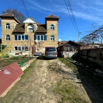 Продам будинок у Нетішині 500 кв. м.