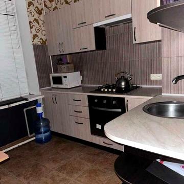 Продам 3 комнатную квартиру в центре