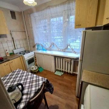 Лесі Украінки 28; Печерськ, метро Печерська-50м; 3х кімнатна кв-68м2