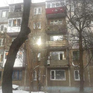 Срочная продажа 1 комнатной возле ЦНАПА 12000$