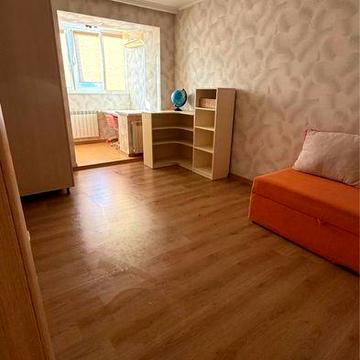 Здається в оренду дуже простора і тепла квартира Володимира Івасюка 18