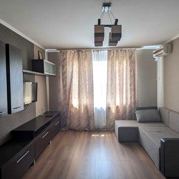 Ревуцького вул. 5 оренда 2к квартири 75кв.м. метро Харківська,Позняки