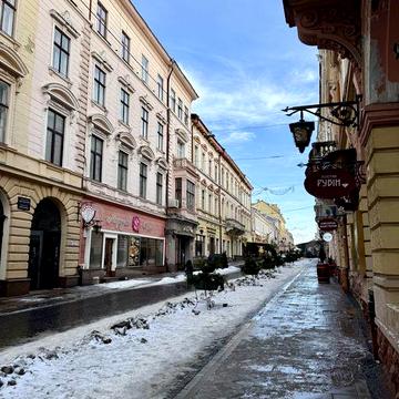 Продам квартиру під Комерцію на Кобилянській 88м2