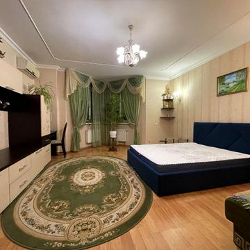 Бориспільська вул., 4