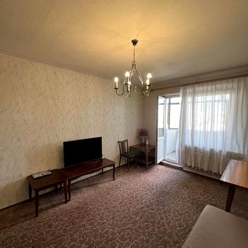 Срібнокільська вул., 14