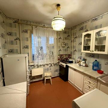 Однокомнатная чешка на Китобоев.Закрытый двор .6/10