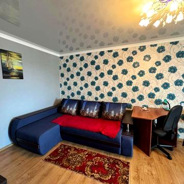 Свято-Миколаївська вул. (Леніна), 11