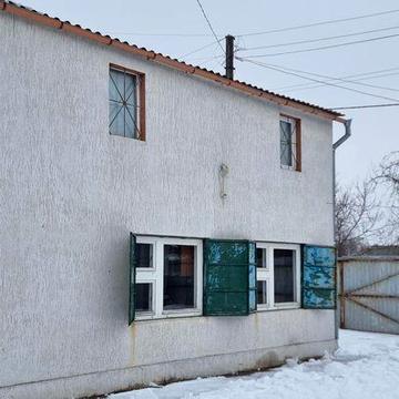 Продажться будинок на Баранівці