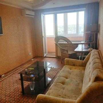 Сдам 2 комнатную квартиру  победа 6