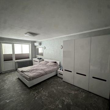 Продам 4х кімнатну квартиру