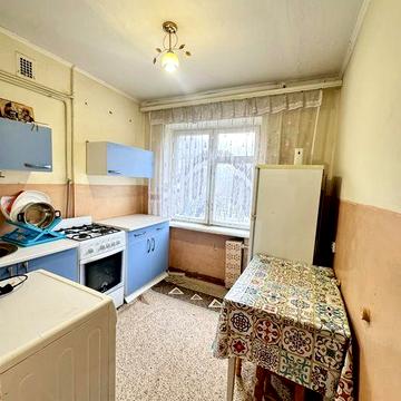 1-кімн. «київка», 2-й поверх, вул. П. Орлика (р-н просп. Незалежності)