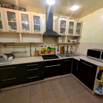 Продам 2 комнатную квартиру на пр. Леси Украинки( пр. Пушкина)