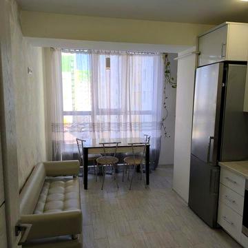 Оренда 2-кімнатної квартири в новобудові з автономкою