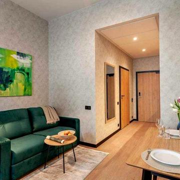 Продаж готельного номеру в БЦ Kristal Plaza, вул. Панаса Мирного