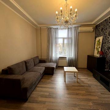 Двокімнатна в ЦЕНТРІ по Соборності