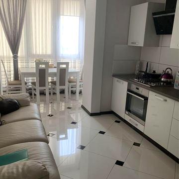 2к квартира на Зодчих, з ремонтом