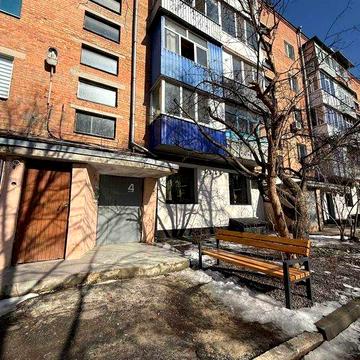 Центр р-н 5школи 3х кімнатна квартира, поверх 3/5, чешське планування!