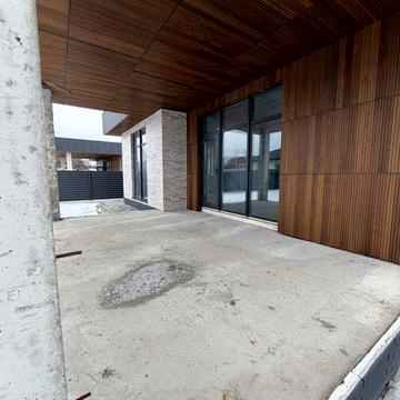 Одноповерховий будинок в котеджному містечку в Білогородці