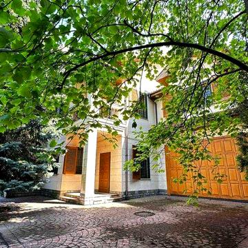 Продаж будиноку на Французькому бульварі з видом на море