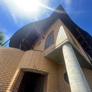 Двухэтажный дом в Санжейке