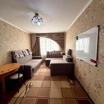 Здається 1-кімнатна, 5 кутів (педуніверситет)