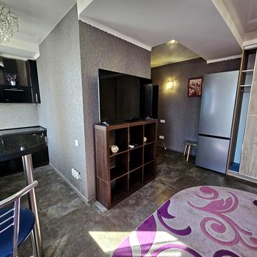 Миколи Міхновського бульв. (Дружби народів), 32