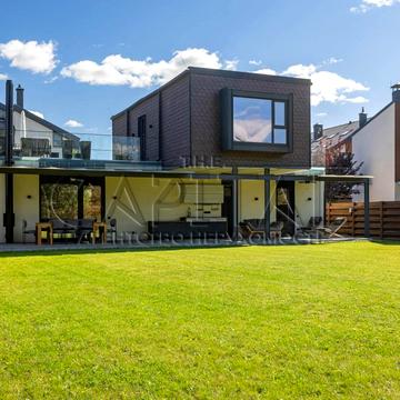 Золоті Джерела вул., 5.3